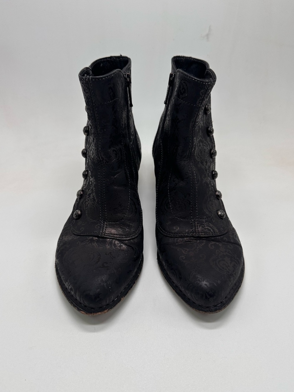Neosens | Rococo Dark Academia Ankle Boots in Black - Picture 3 of 12